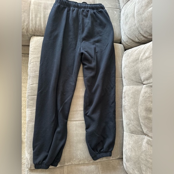 ALO Yoga Black Accolade Sweatpants - Size Small - Picture 9 of 11